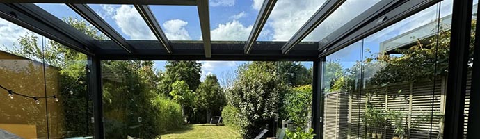 Pergola toiture fixe en verre